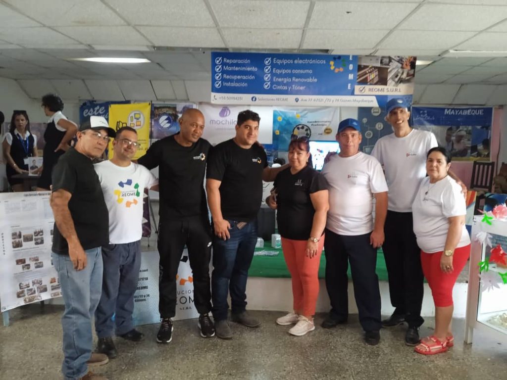 Fig. 1. Participantes de la II Feria Provincial de Desarrollo Local en Mayabeque - #RevistaTino