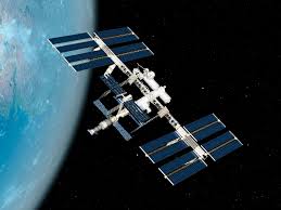Fig. 4. Un cosmonauta puede tener Internet en el espacio.  #RevistaTino
