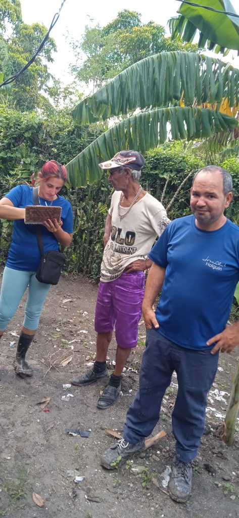 Fig. 2. Ofreciendo recomendaciones para los trámites. #RevistaTino