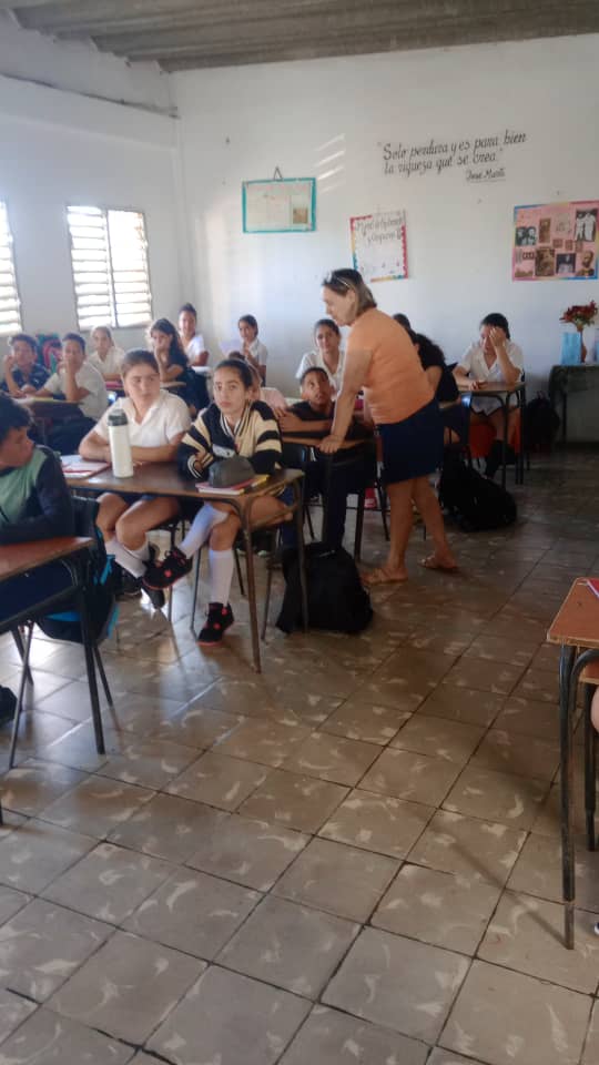 Fig. 1. Centro mixto Chichí Padrón de Falcón, aplicación de IA en proyectos escolares - Revista Tino